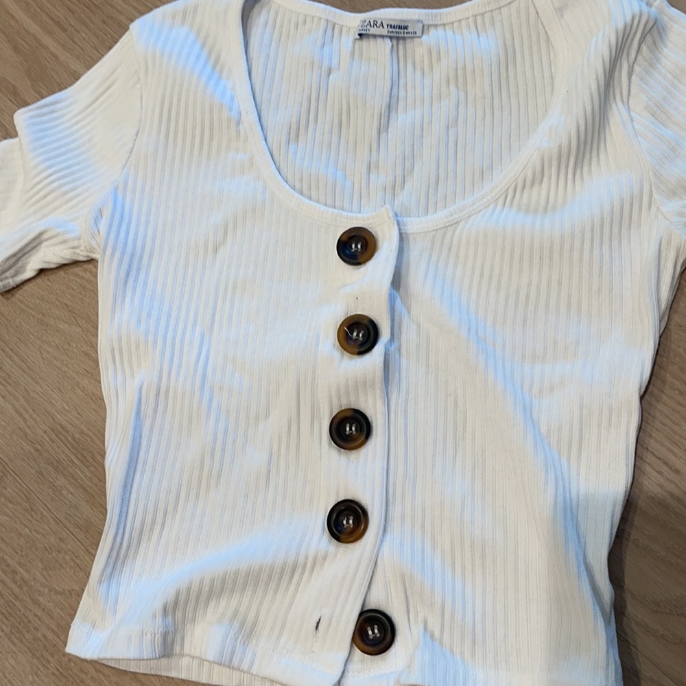 Zara t-shirt - Picture 2 of 4